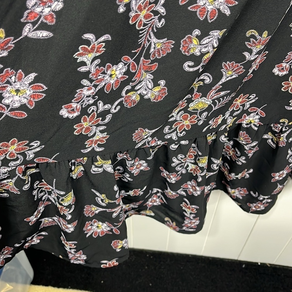 Haptic Holly Harper Womens Midi Dress No Size Tag Burgundy/Black Smocking Floral - Picture 6 of 14
